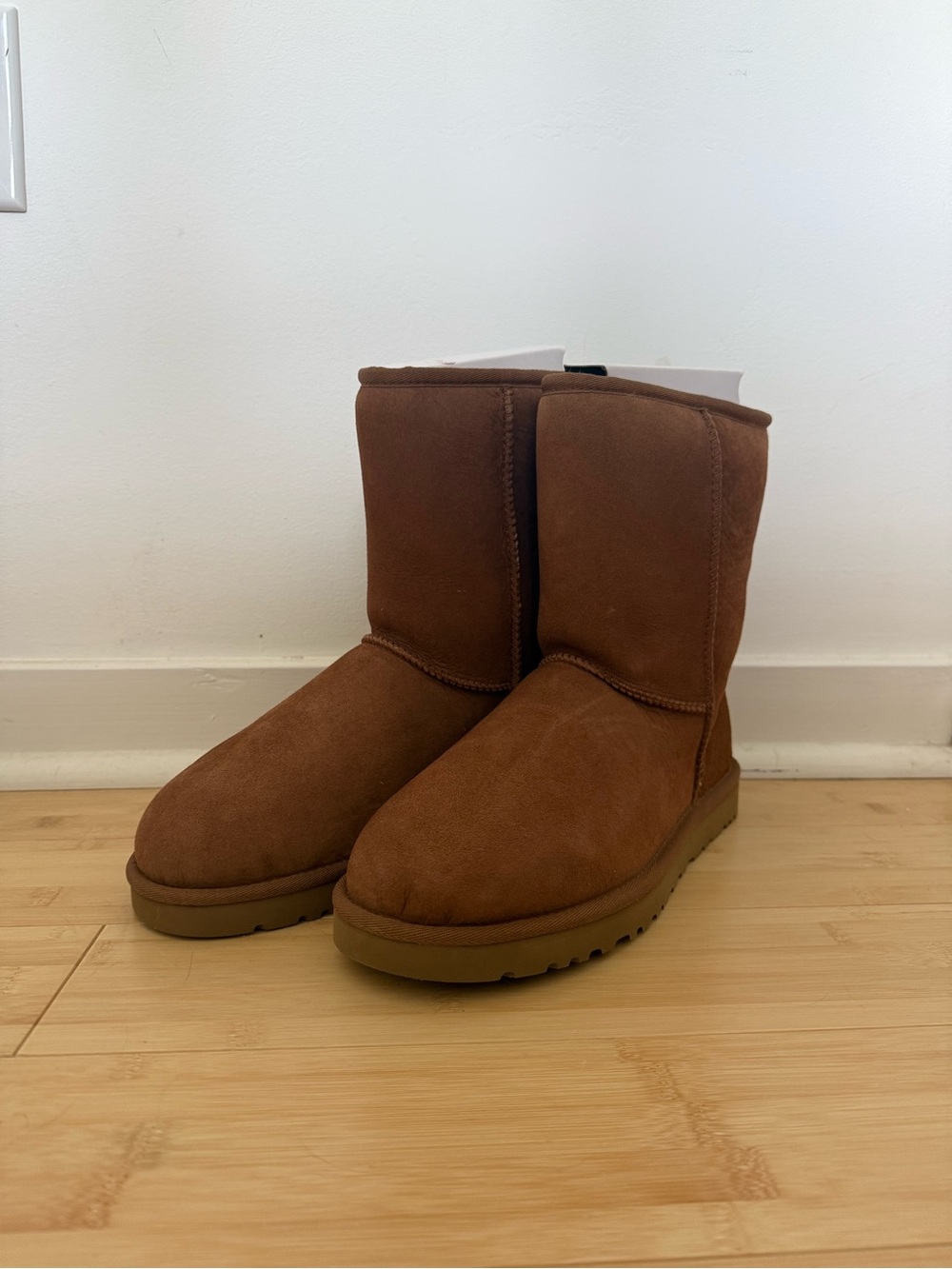 UGG Classic Boot Size 9 Never Worn